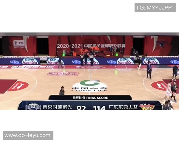 朱赞晃三分雨狂飙10分钟内连中6记轻松砍下20分展现得分爆发力